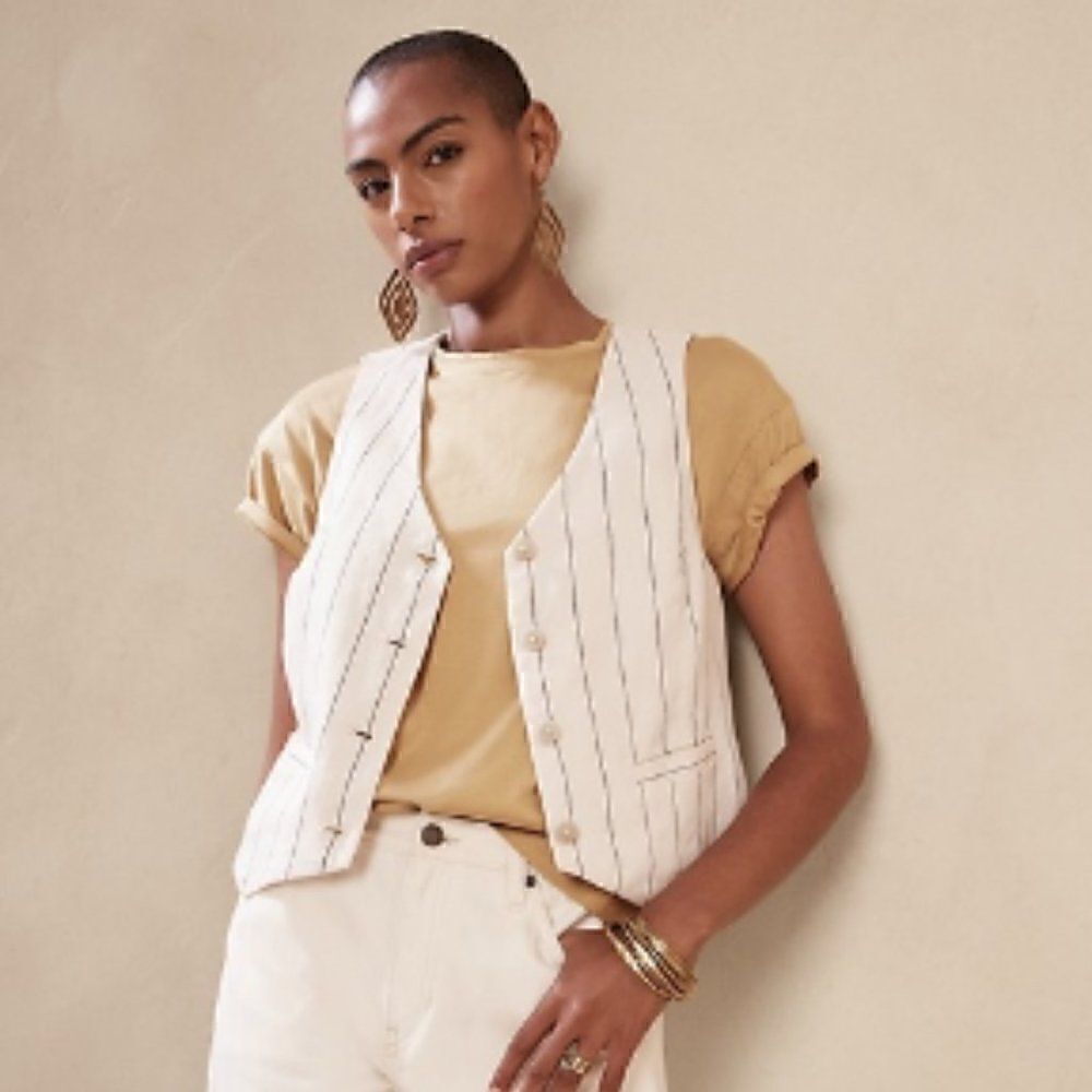 Banana Supima Cotton Boxy Crop T Shirt Medium Beige Khaki